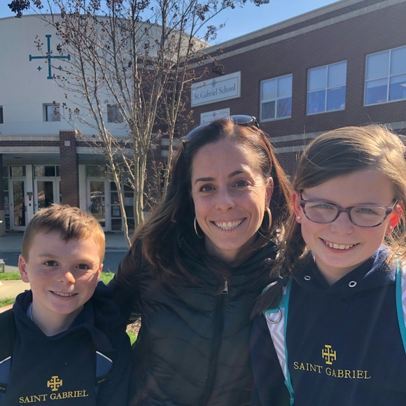 Meet your Posher, Laura - Picture 1 of 1